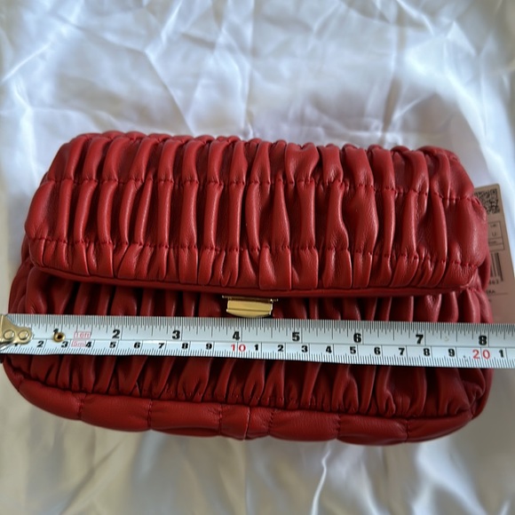 Mango Textured Crossbody - Picture 7 of 9